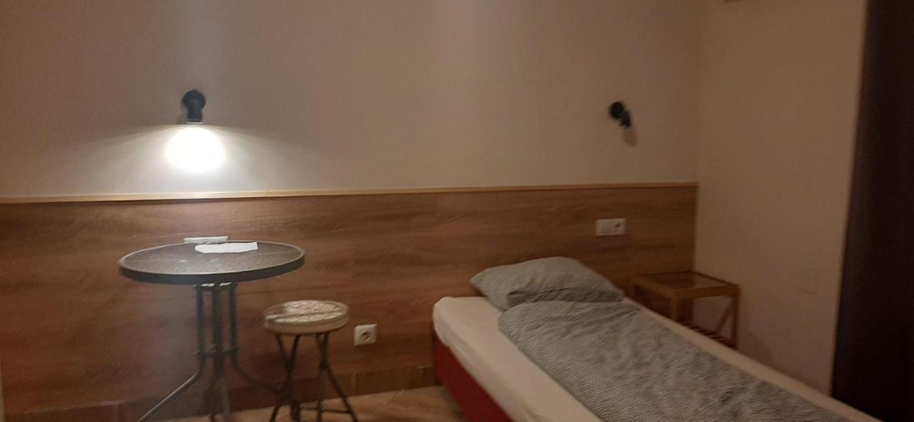 Appartement Apartman Vorosmarty à Budapest Extérieur photo